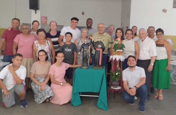 Família Carismática Xaveriana (familiares, estudantes, padres, leigas e leigos xaverianos)